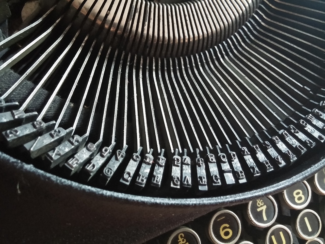 letters, typewriter, vintage-1161946.jpg